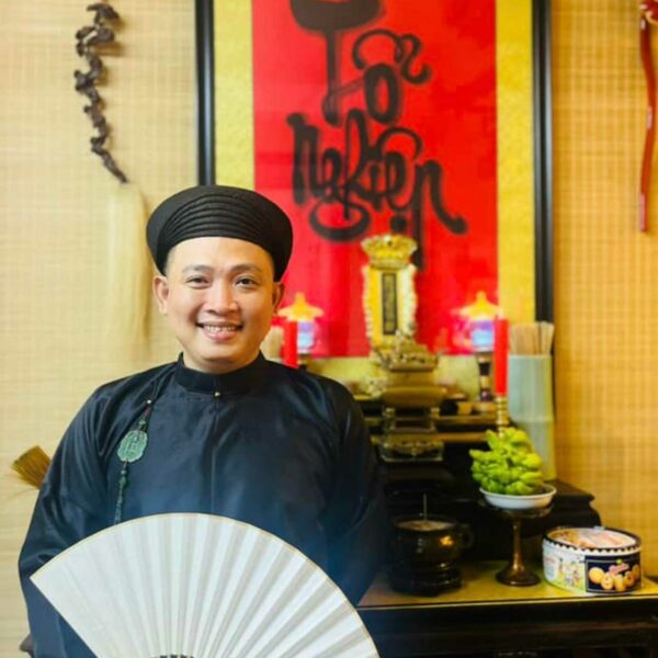 nghe-si-huong-dan-workshop-thu-phap