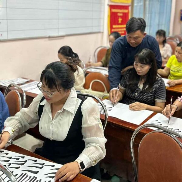 workshop-thu-phap-duoc-yeu-thich