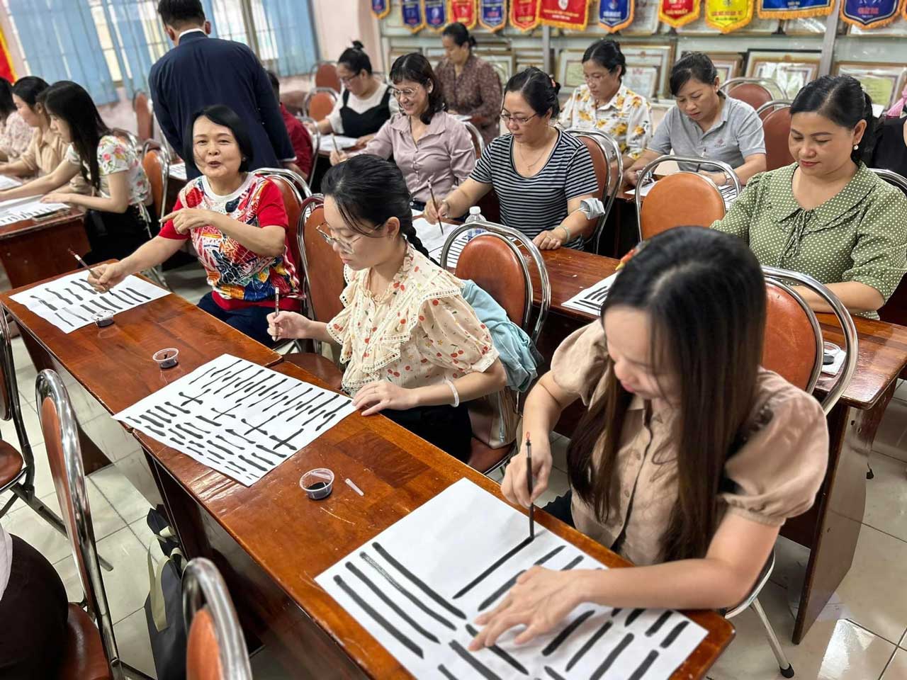 workshop-thu-phap-hoat-dong-trai-nghiem-hap-dan